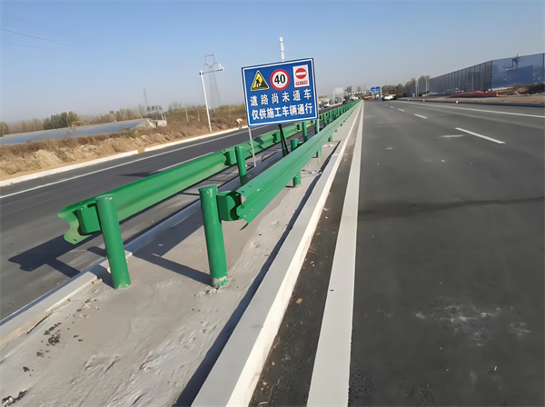 河南公路护栏守护安全横跨多个行业的应用