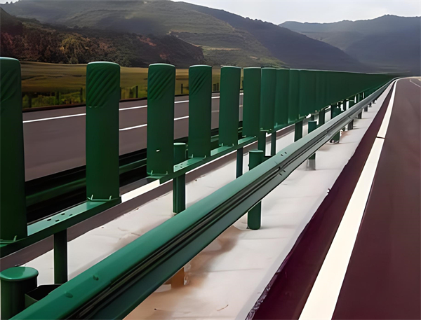 河南三波护栏板在高速公路的应用